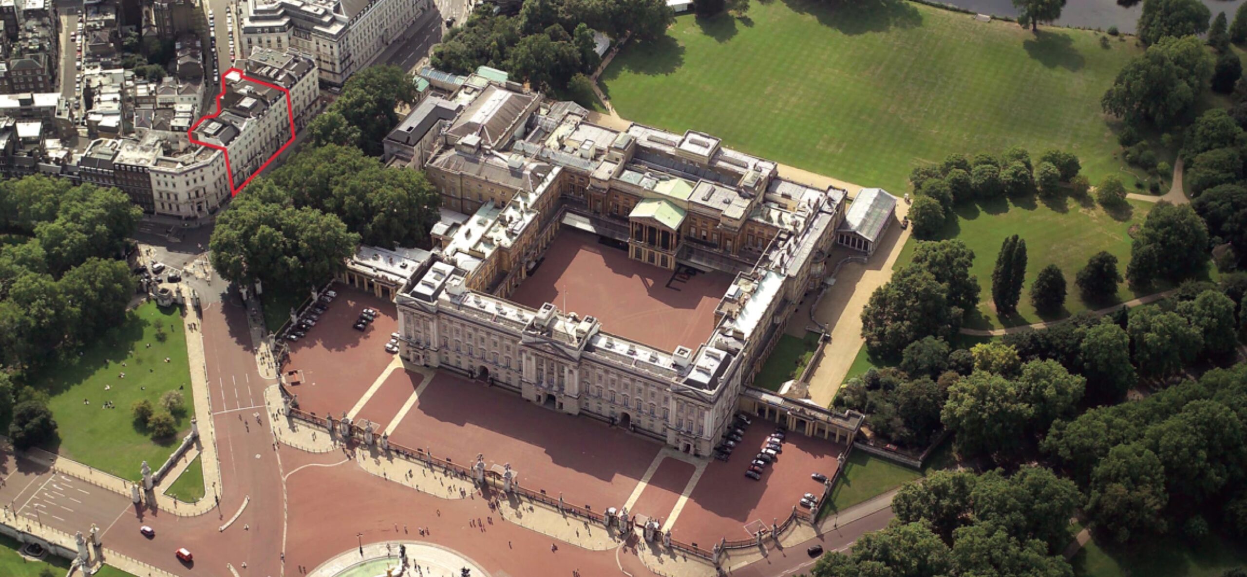 Buckingham Gate st james' park