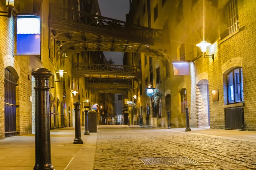 london street at night